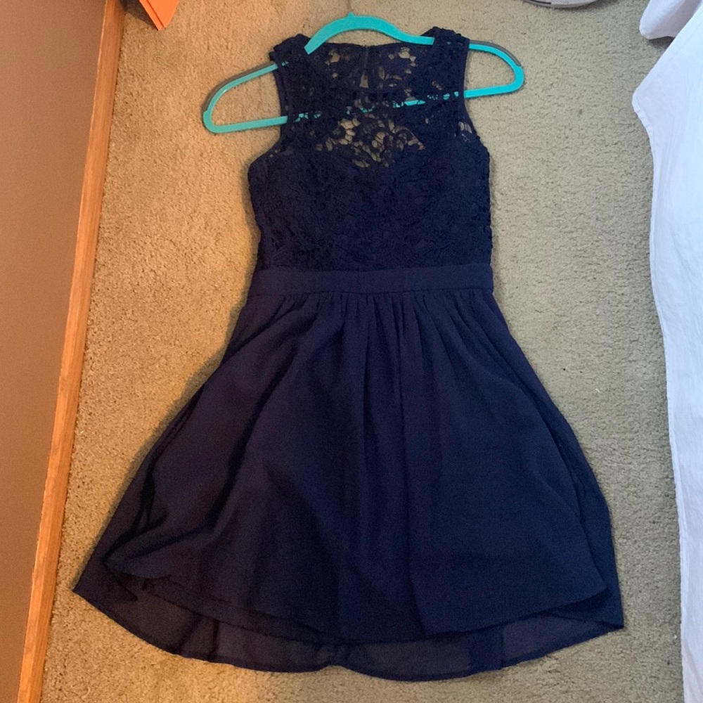 Lulus homecoming dress